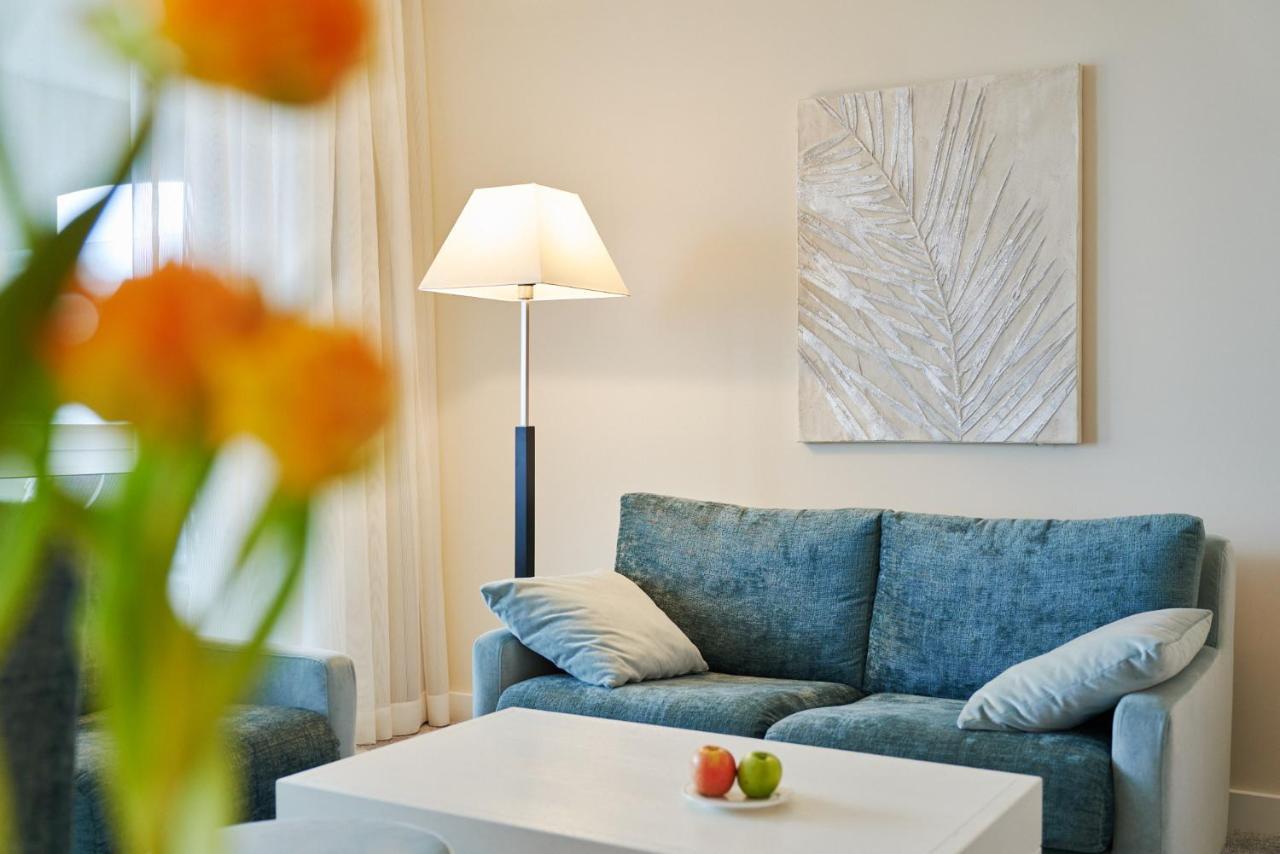 Strandhotel Duenenmeer - Adults Only Дирхаген Экстерьер фото