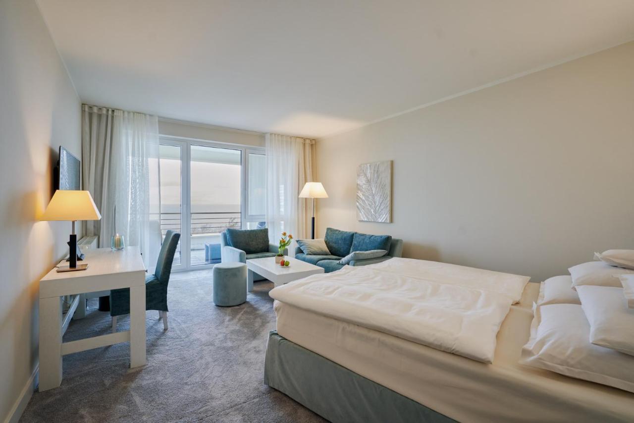 Strandhotel Duenenmeer - Adults Only Дирхаген Экстерьер фото