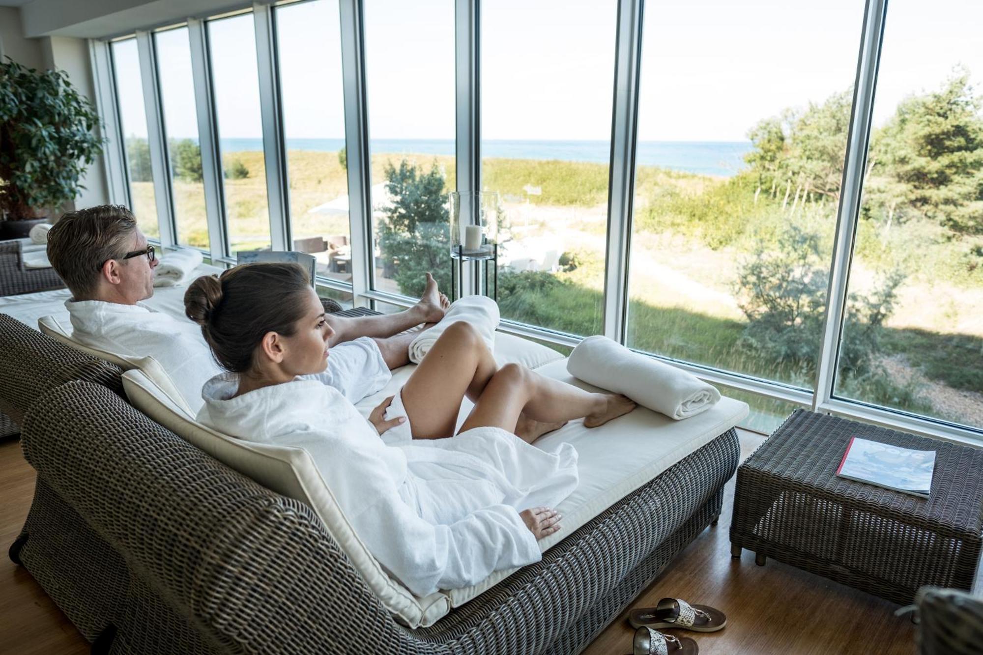 Strandhotel Duenenmeer - Adults Only Дирхаген Экстерьер фото
