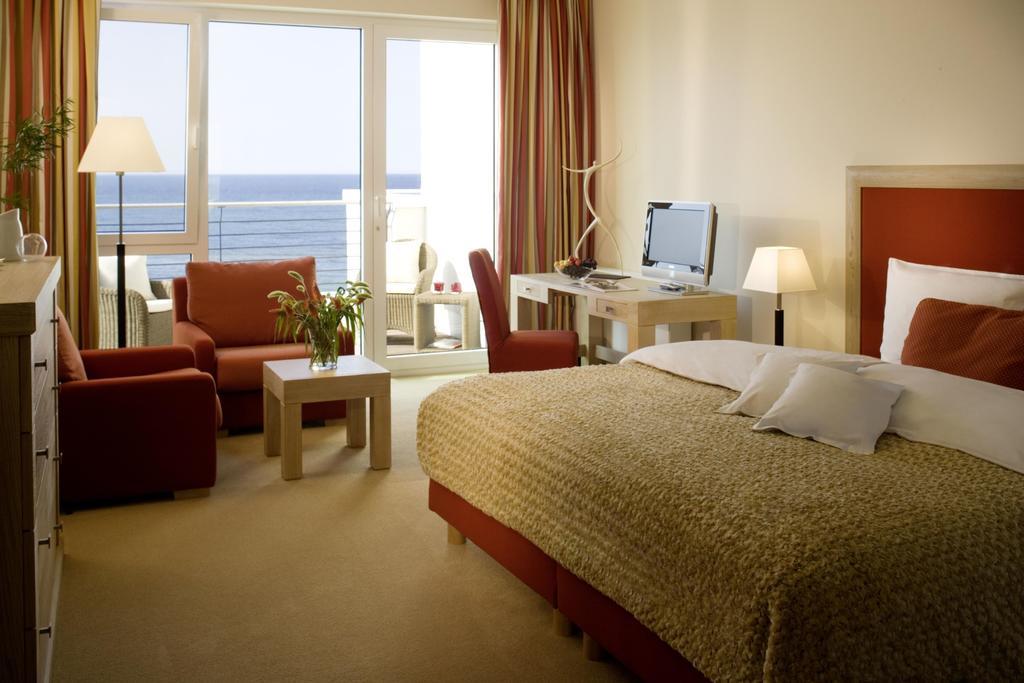 Strandhotel Duenenmeer - Adults Only Дирхаген Номер фото